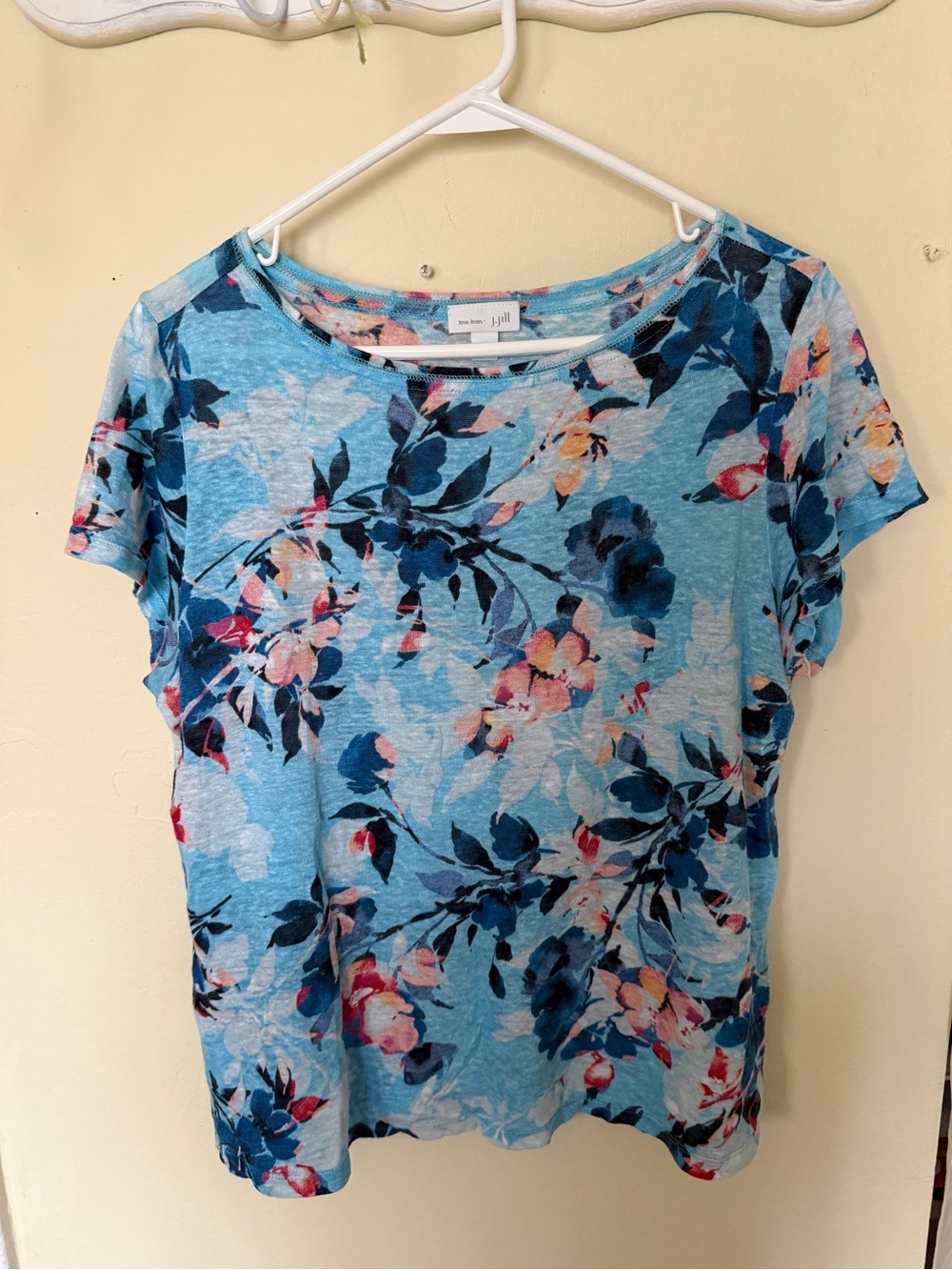 J. Jill 100% Linen Blue Floral Short Sleeve Tee